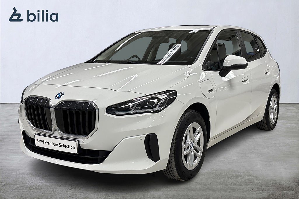 BMW 225e xDrive Active Tourer | Panorama | Drag | Komfortöppning 