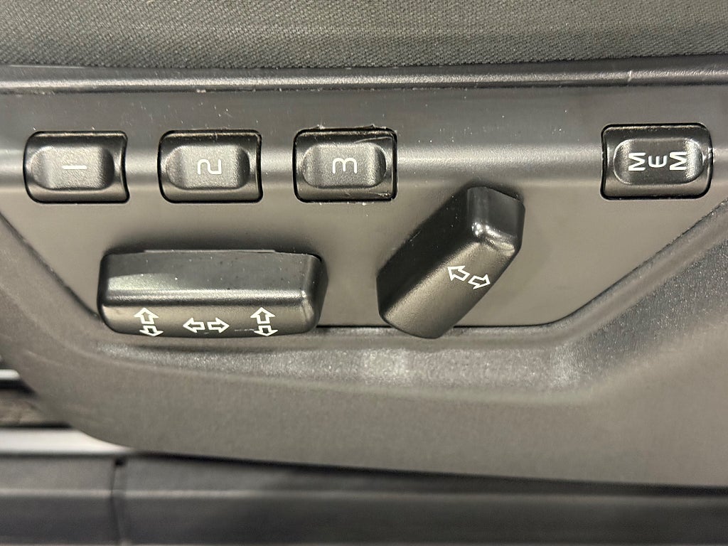 Volvo XC90 7-Sits D4 Summum Dragkrok, S&V Hjul, Kamrem bytt, Fint skick! - miniatyr 17