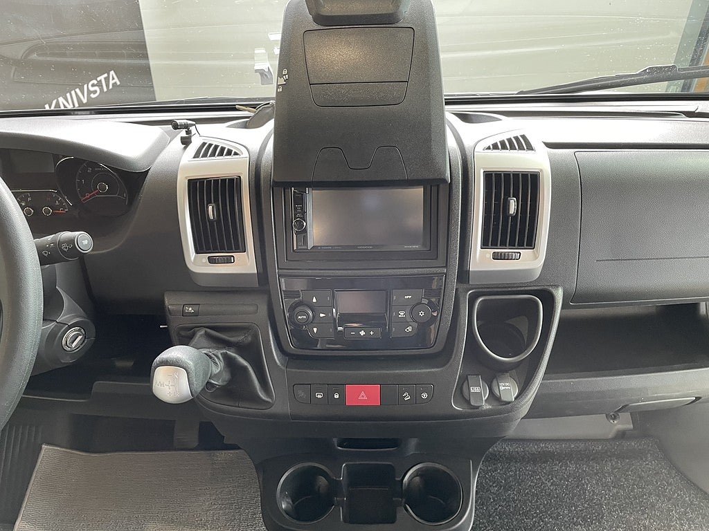 Adria Matrix Plus 670 SL / Automat 150hk / Solcell / Dragkrok / ALDE / - Adria