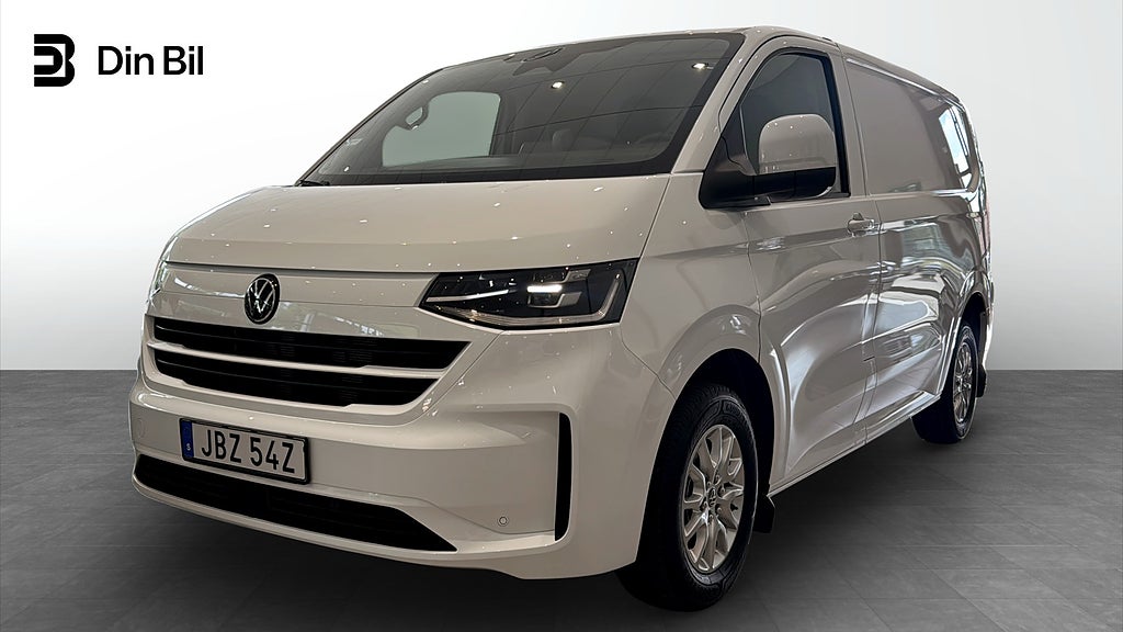 Volkswagen Transporter T7 L1 TDI 150 hk Drag/Värmare/Backkamera
