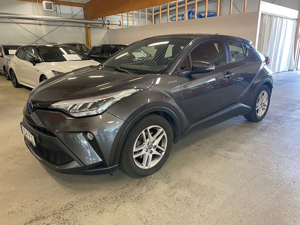 Toyota C-HR Hybrid 1,8 Elhybrid Active Dragkrok Vinterhjul