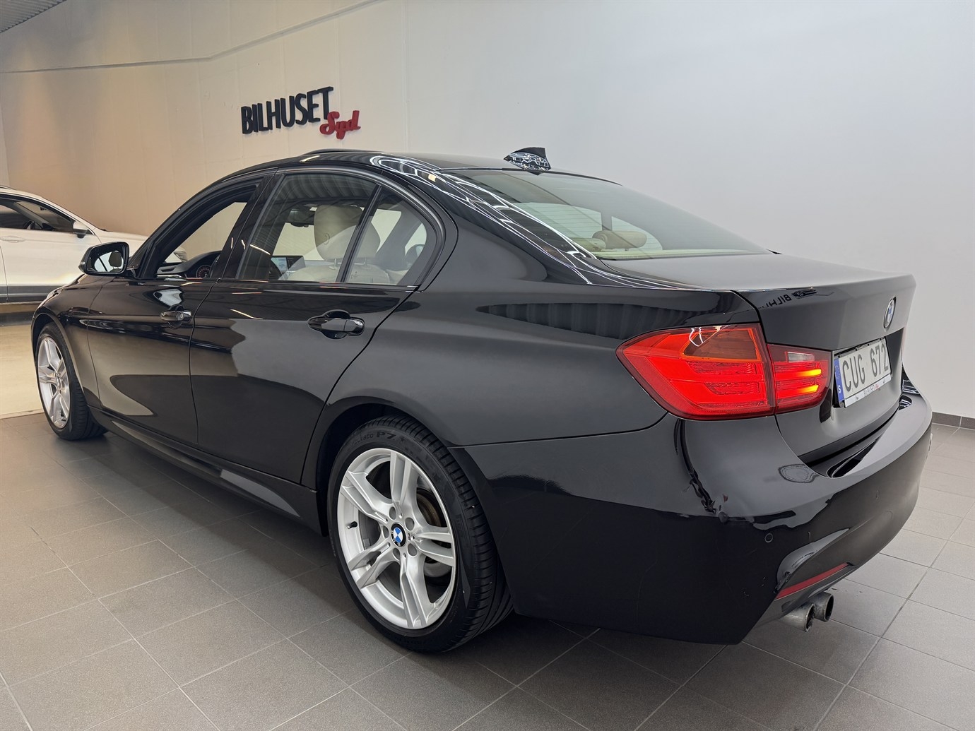 BMW 328 i xDrive 245hk M-Sport T-lucka 2013, bild 3/48