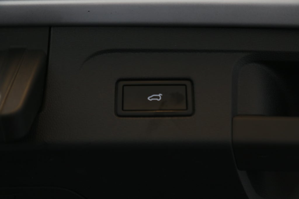 Volkswagen Touran 1,5 TSI 150hk R-Line DSG Värme Drag 7-sits 2021