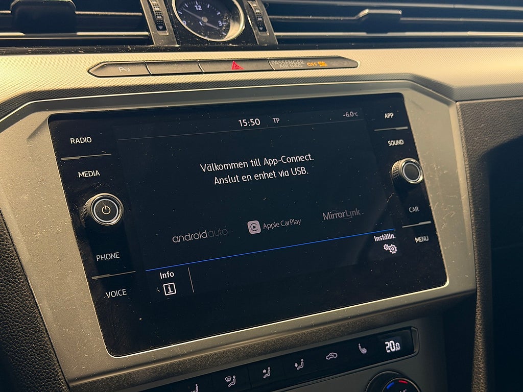 Volkswagen Passat SC 1.4 TSI DSG Automat Cockpit Dragkrok P-Sensorer 2018