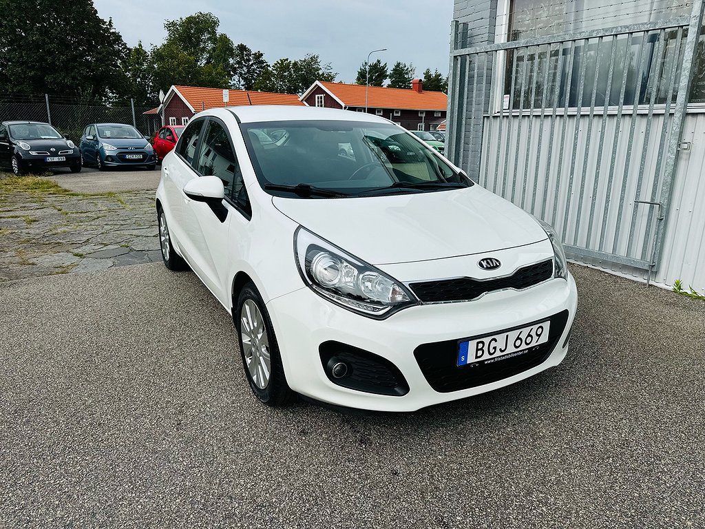 Kia Rio 1.2 85HK GLS 5-D / 8900Mil / 1 ÄGARE