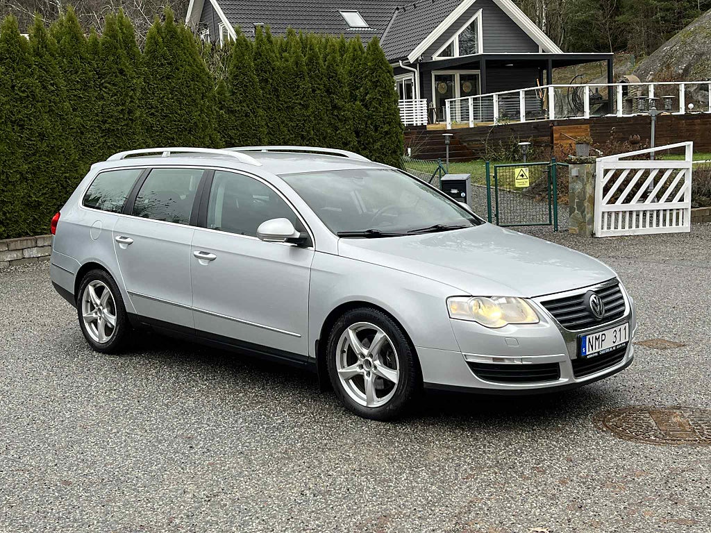 Volkswagen Passat 1.6 TDI DPF BMT Sportline, Nybesiktad