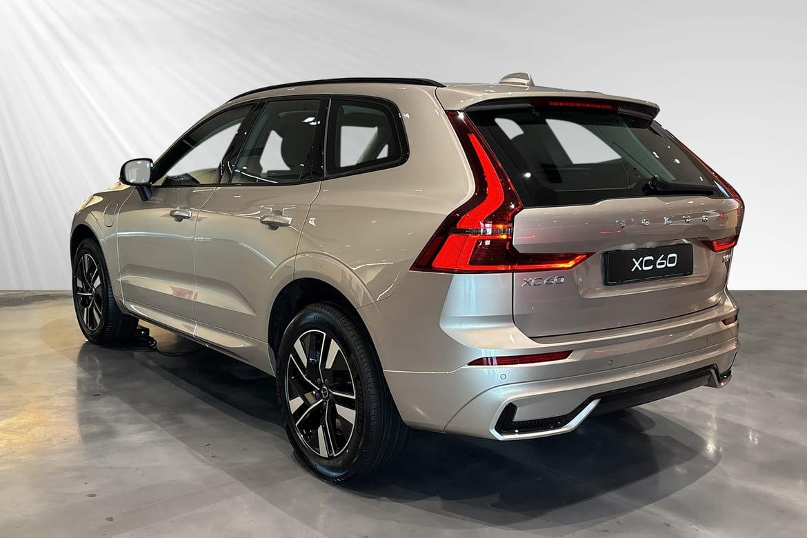 Volvo XC60 Plus Nordic Edition KAMANJ 2027, bild 3/36