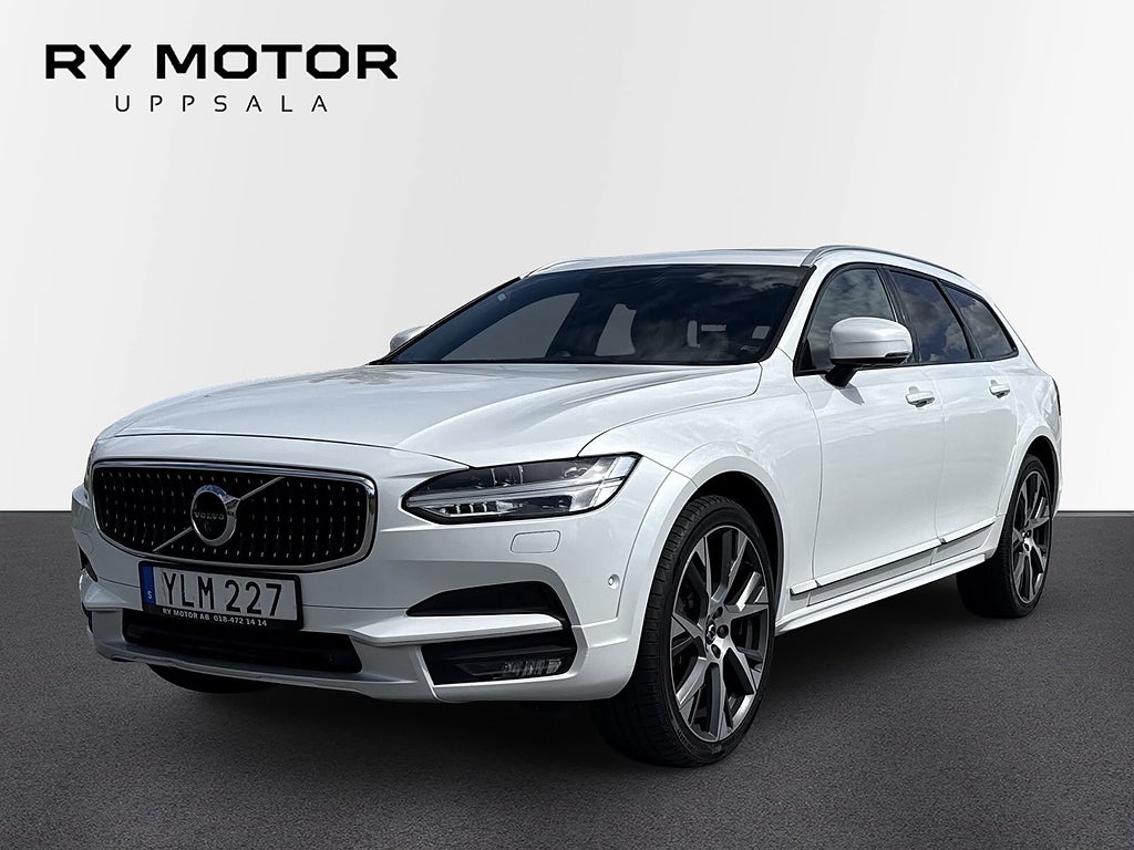 Volvo V90 Cross Country D4 AWD PRO | B&W | Panorama | 21" | SE SPEC