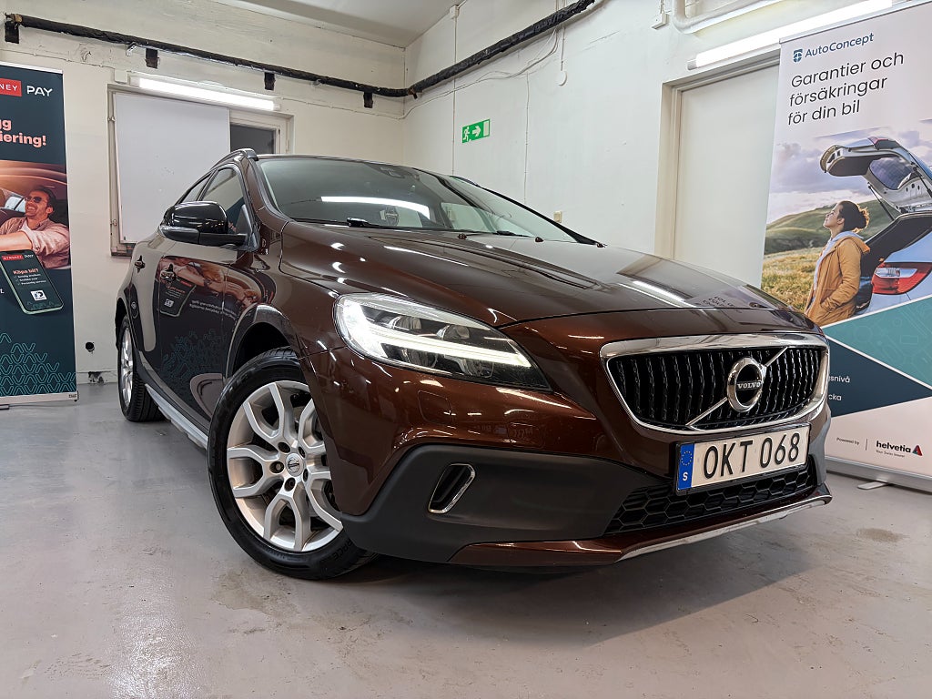Volvo V40 Cross Country D2 Momentum Euro 6. Backkamera.