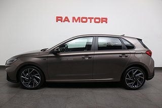 Halvkombi Hyundai i30 2 av 23
