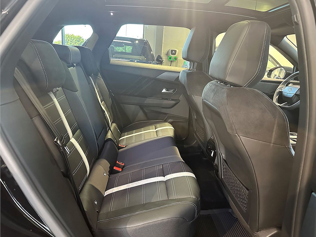 Bild på Opel Grandland Ultimate Hybrid Aut - DEMO