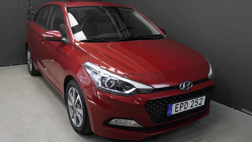 Hyundai i20 1.2 ComfortPlus Rattvärmare Körfilsassistans Nyservad