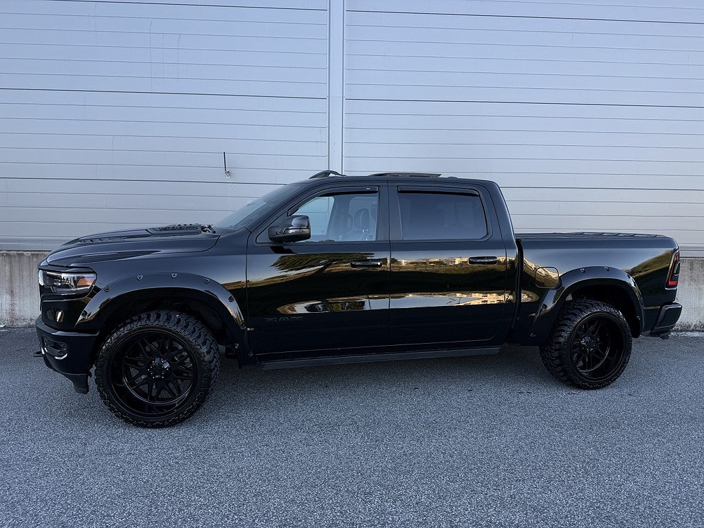 Dodge RAM 1500 DH 5'7" box 5.7 V8 HEMI Flex Fuel 4x4 LIMITED NIGHT EDT