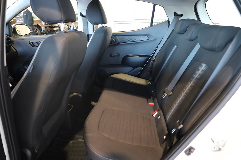 Hyundai i10 1.0 blue Essential CarPlay Rattvärme Leasbar