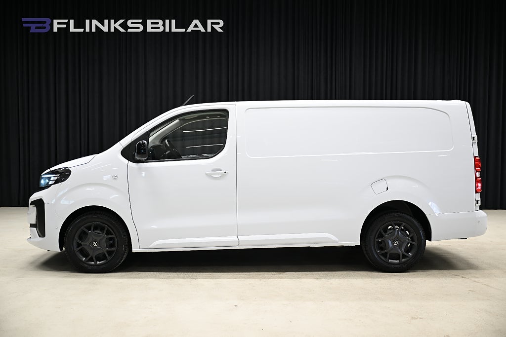 Opel Vivaro 145HK L3 Automat|Nedlackad|LED|Drag|Värmare|Lågmil|Moms