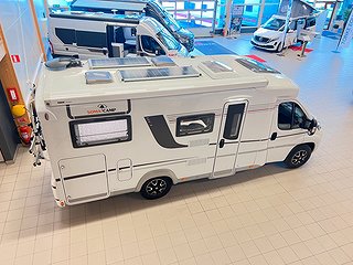 Husbil-halvintegrerad LMC V 646 7 av 35