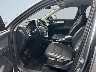 Volvo XC40 D3 AWD Momentum Pro SoV-Däck/Elstol/Kamera/Psens/Navi – bild 7