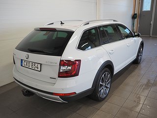 Kombi Skoda Octavia 7 av 23