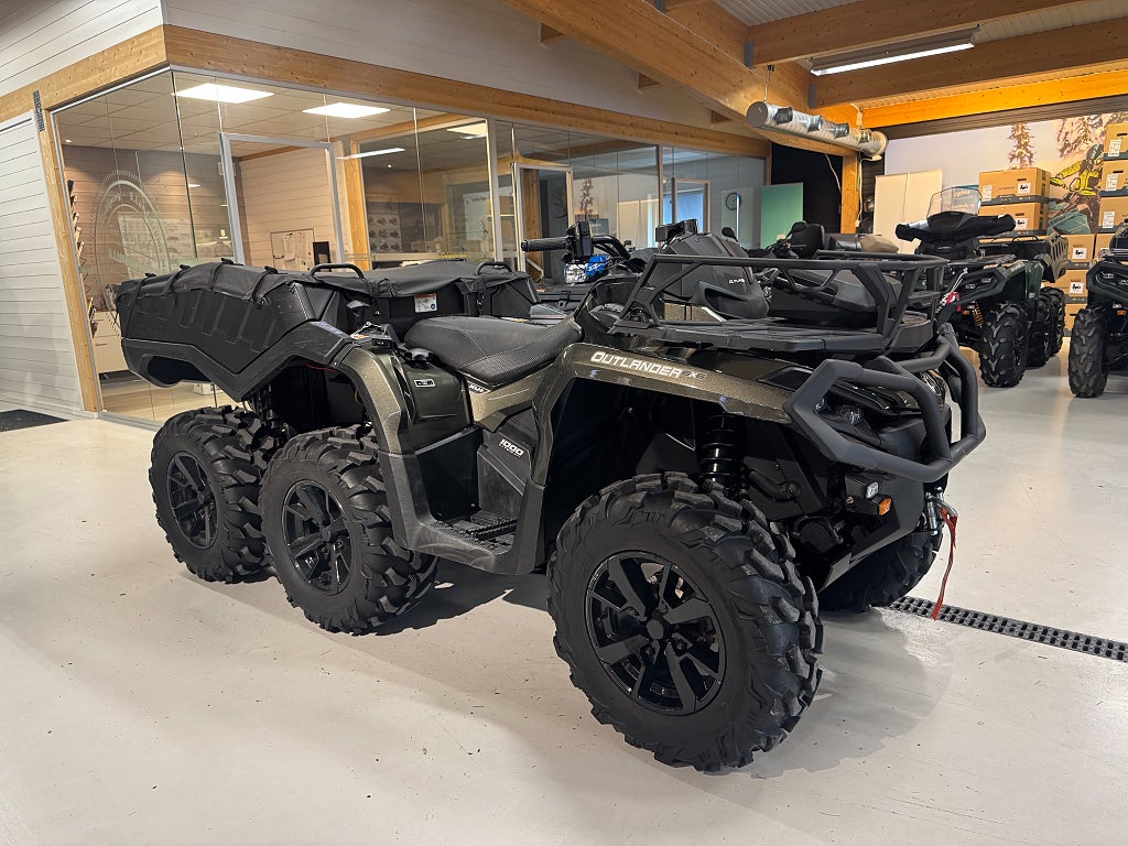 Can-Am Outlander 6x6 1000 XU *avdragbar moms* 