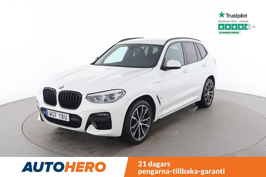 BMW X3 xDrive30e / 292 HK / AWD / Dragkrok, PDC, Växelpaddlar, Cruise-c