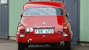 Bilen har renoverats för att användas i historisk racing. Foto: Bilweb Auctions