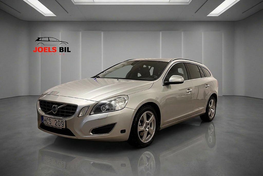 Volvo V60 D2 Momentum Euro 5/ Dragkrok