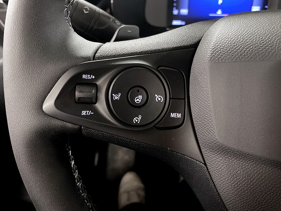 Bild på Opel Corsa GS 1.2 PT 130hk Aut B-KAMERA CARPLAY