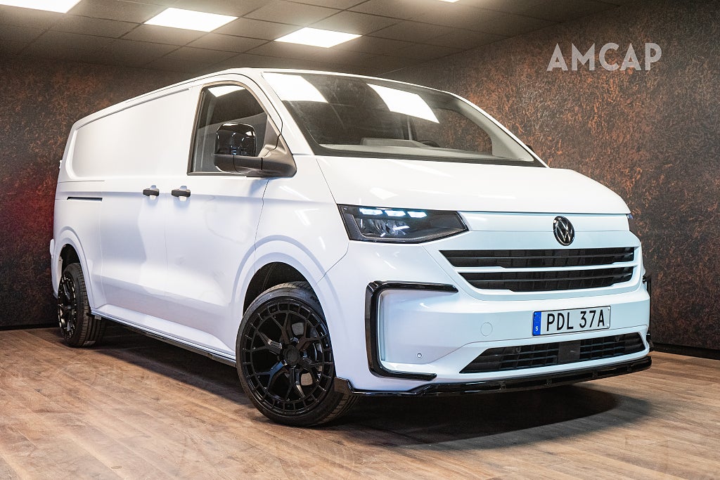 Volkswagen Transporter T32 2.0 TDI 4M | MOMS | 2X Dörr | 20" | Styling | Värm