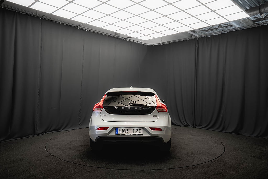 Volvo V40 SUMMUM LÄDER KAMERA D-VÄRMARE ELSTOL MINNE