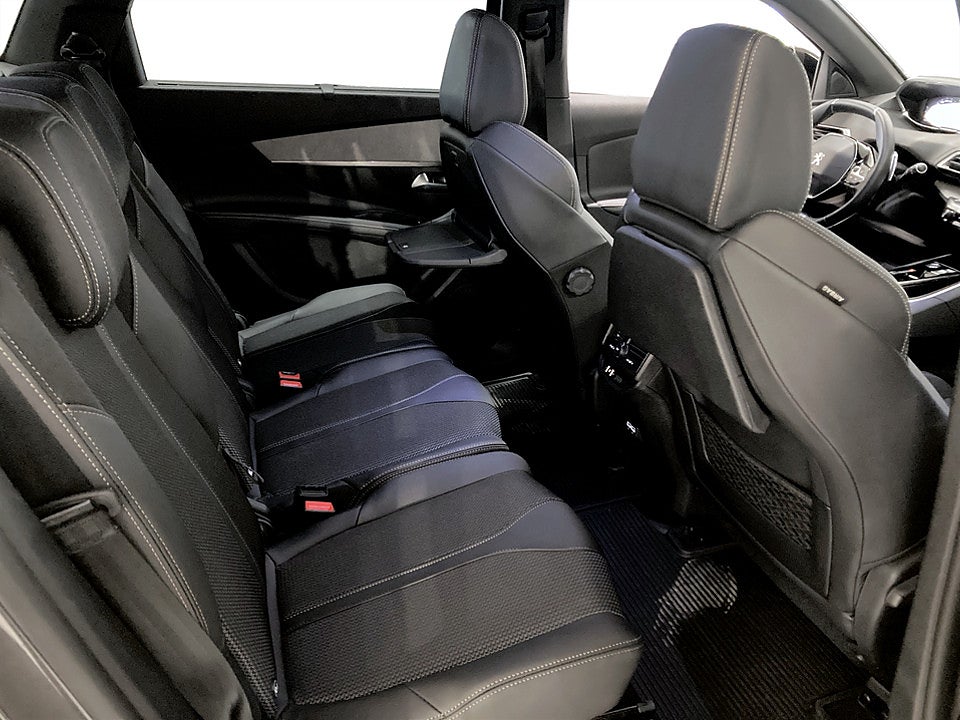 Bild på Peugeot 5008 GT Black Pack 1.2 PT 130hk Aut 7-SITS B-KAMERA