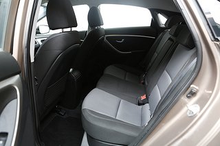 Halvkombi Hyundai i30 14 av 16