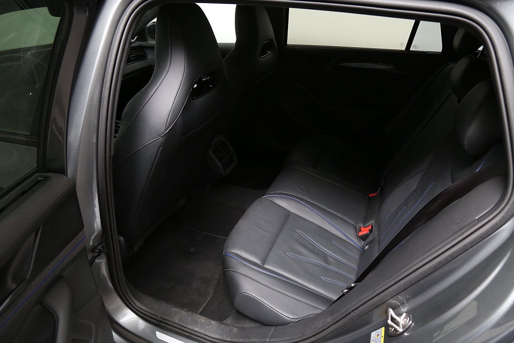 Volkswagen Passat Sportscombi eHybrid 1,5 TSI R-Line Drag 2024