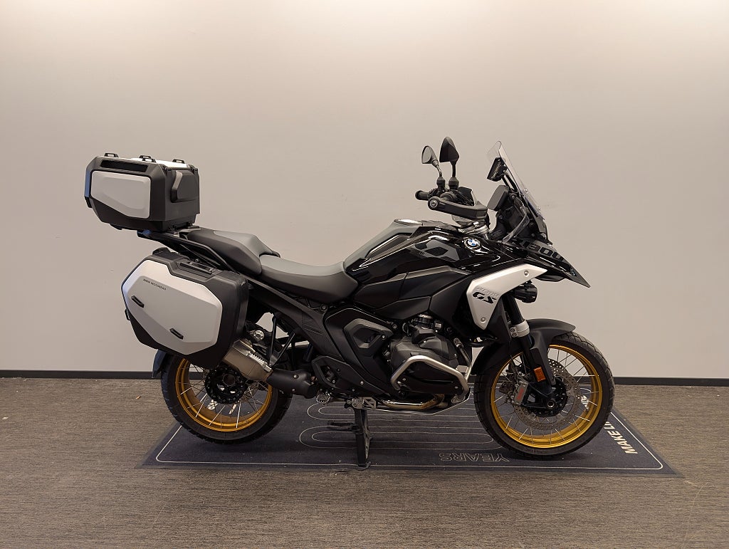 BMW R1300GS Triple Black höjd 820-850mm Enduro package Pro