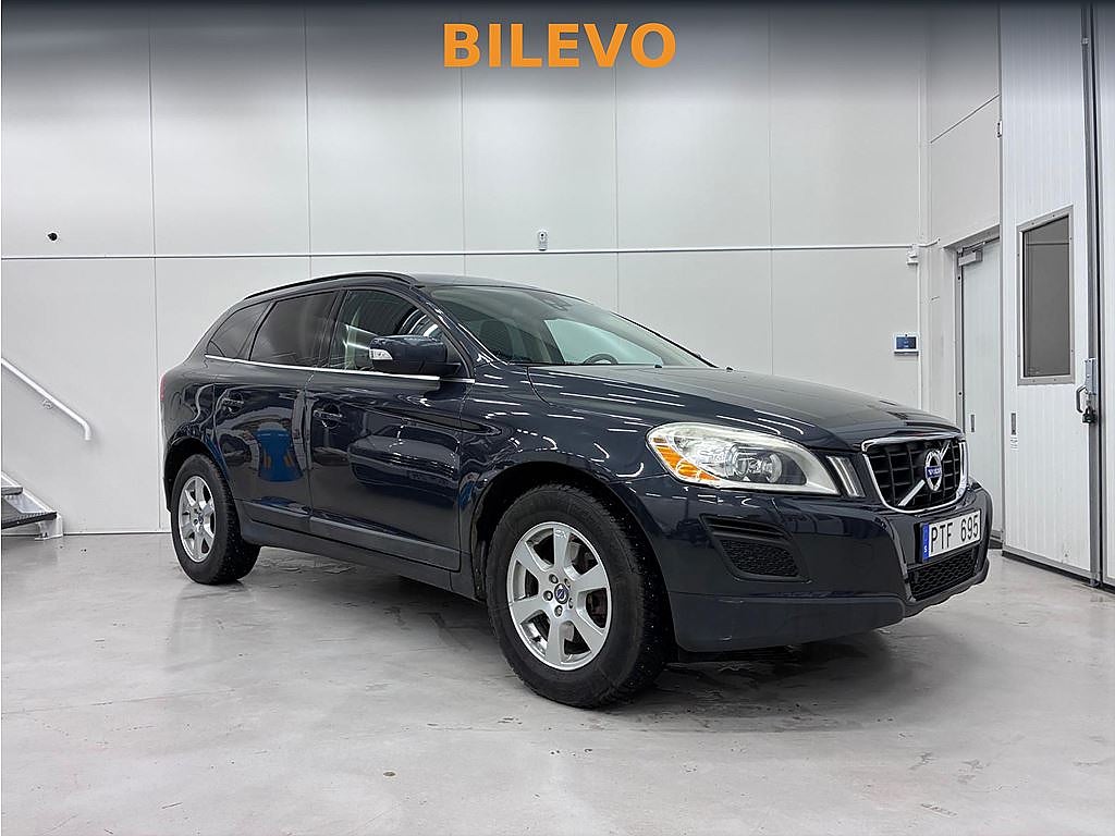 Volvo XC60 D5 AWD 205hk Värmare H-skinn Drag V-hjul
