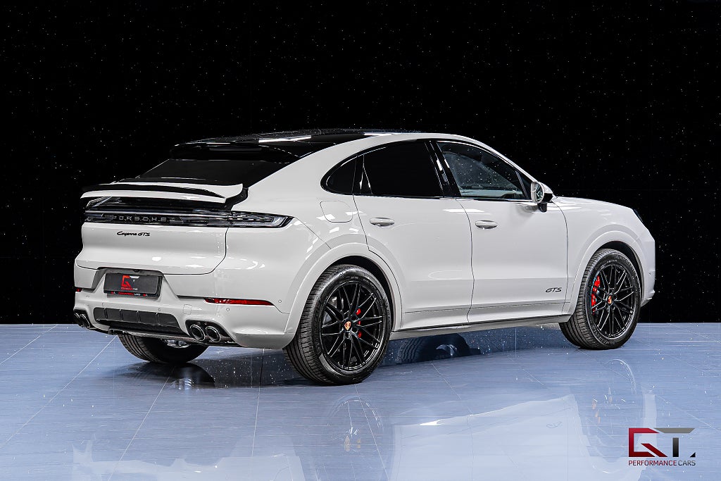 Porsche Cayenne GTS Coupé MOMS Sp-Design 21" PassDisplay Dragkrok Pano