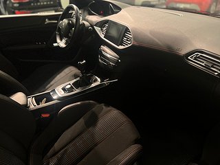 Peugeot 308 1.2 e-THP GT-Line Panorama Psens Carplay MoK SoV