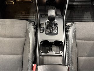 Volvo XC40 T3 Momentum 156hk Drag/Mvärm/Rattvärme/P-sens/S&V