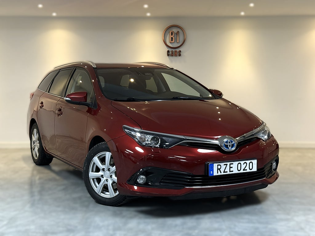 Toyota Auris TOURING SPORTS HYBRID e-CVT INTENSE  EDITION B-KAM Euro 6