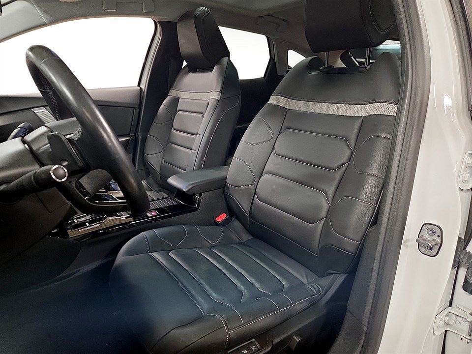 Bild på Citroën C4 Shine Exclusive 1.2 PT 130hk Aut - B-KAMERA, ELSTOL