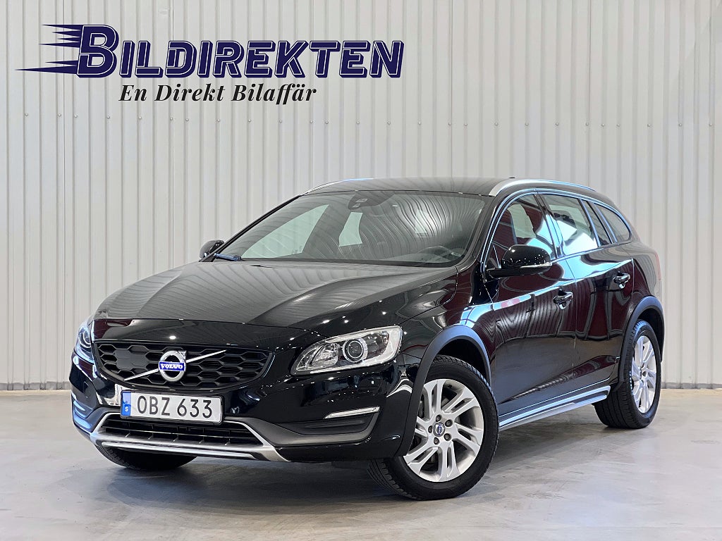 Volvo V60 Cross Country D4 AWD Summum 1-ÄGARE P-VÄRM DRAG SKINN PDC KAMREMBYTT