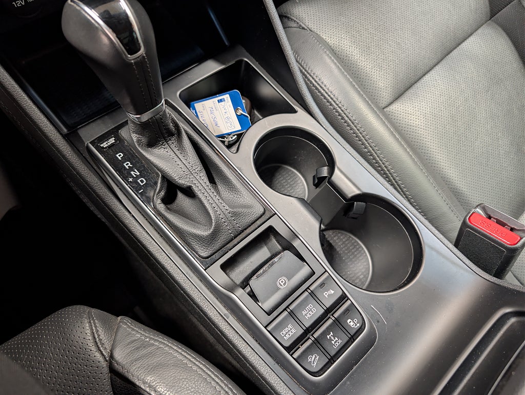 Hyundai Tucson 2.0 CRDi 4WD Premium Aut/Drag/Pano/M-värm/SoV thumbnail