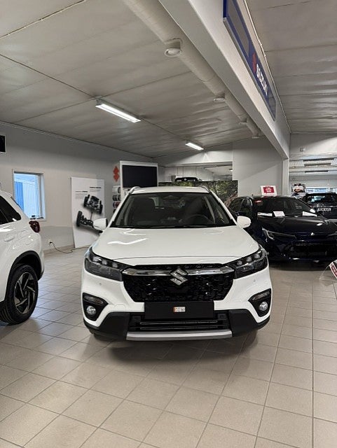 Suzuki S-Cross 1.4T AT Hybrid 4x4 Select MC