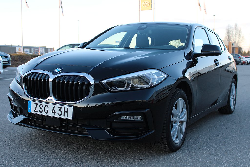 BMW 118I  Sport line Euro 6, Navi, 