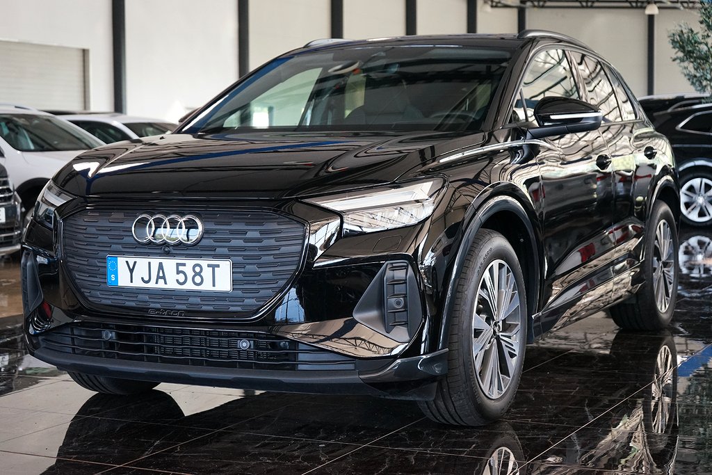 Audi Q4 45 e-tron 286HK Blis Cockpit Navi Pano