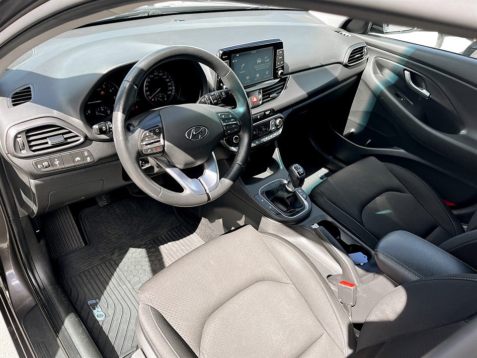 Bild på Hyundai i30 Trend Kombi 1.0 T-GDI 120hk B-KAMERA RATTVÄRME