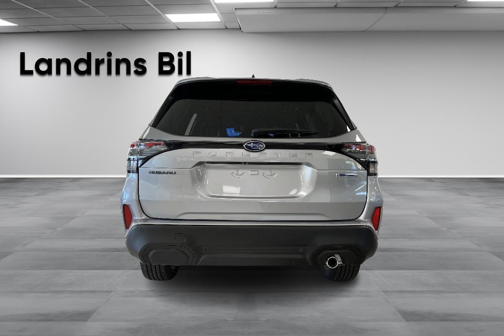 Subaru Forester 2025, photo 5/57