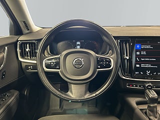 Volvo V90 Cross Country D4 AWD Geartronic Momentum M&D-Värm/Drag/Psens/S&V-Däck – bild 9