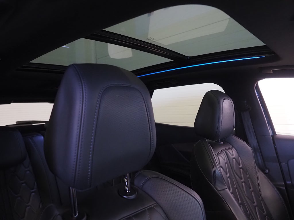 Peugeot 3008 HYBRID4 300 EAT GT | Pano | Drag | Kamera | GPS | Skinn