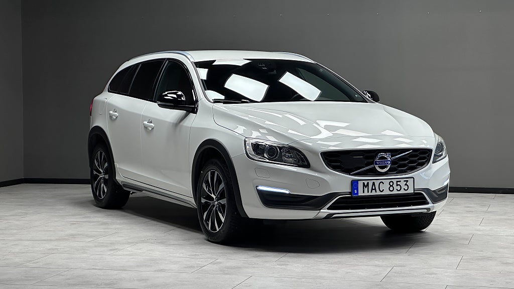 Volvo V60 Cross Country 2016 - miniatyr 18