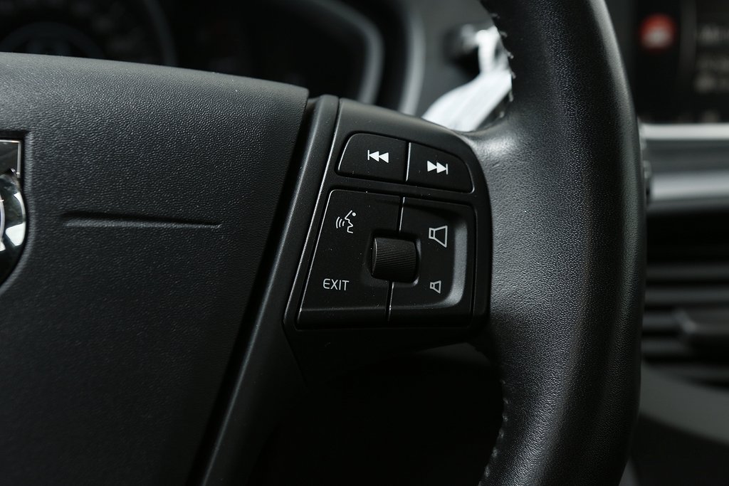 Volvo V40 Cross Country D3 150hk Kinetic Dragkrok Leasbar 2019